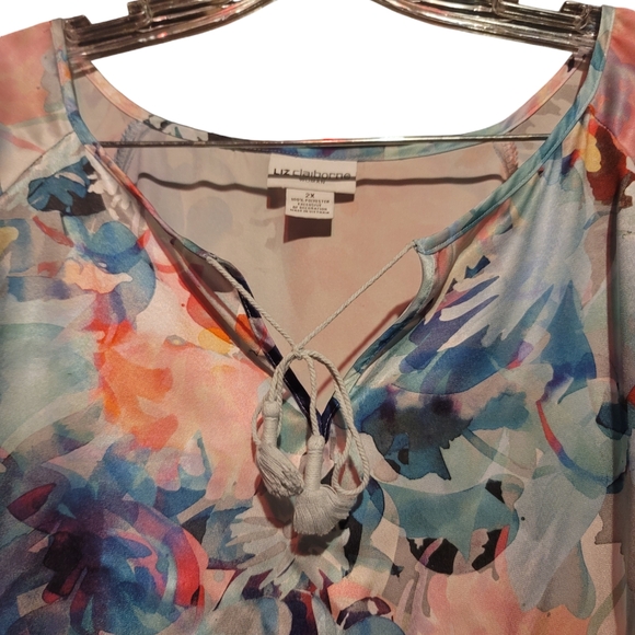 💖Woman Size 2X Top💖 - Picture 5 of 6